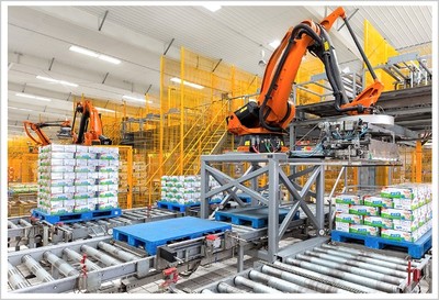 从街道小厂到全球乳业5强 伊利掌舵者潘刚的管理之道与智能机器人销售